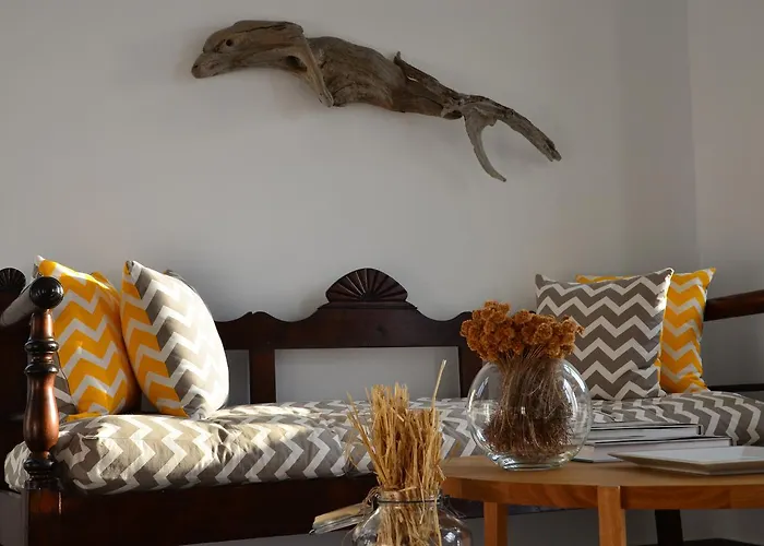 Vorina Ktismata أمورجوس